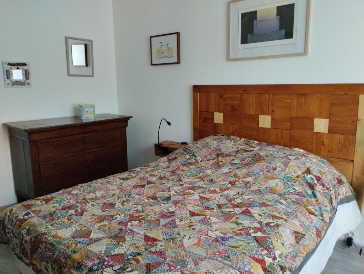 La Pause Sous Le Pin B&B Chambres D'Hotes 카페스탕 외부 사진