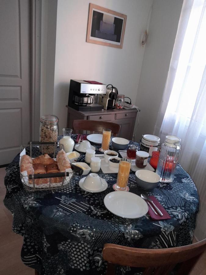La Pause Sous Le Pin B&B Chambres D'Hotes 카페스탕 외부 사진