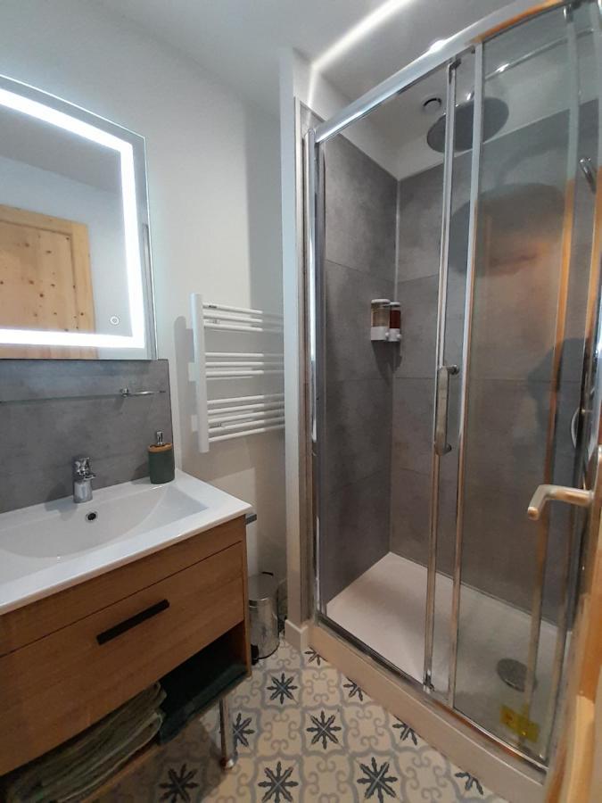 La Pause Sous Le Pin B&B Chambres D'Hotes 카페스탕 외부 사진