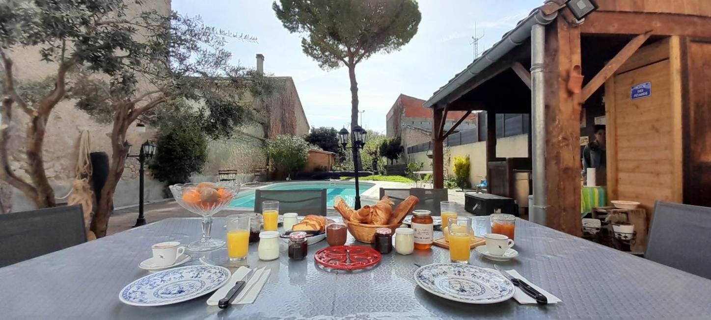 La Pause Sous Le Pin B&B Chambres D'Hotes 카페스탕 외부 사진
